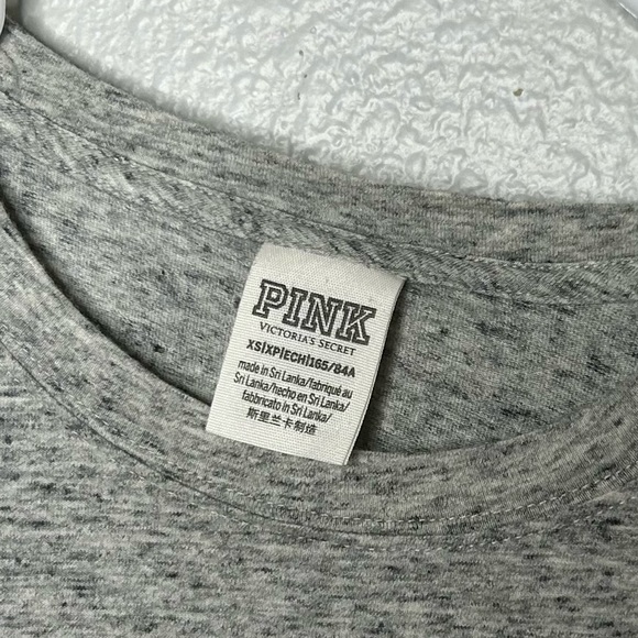 PINK VICTORIA’S SECRET OVERSIZED LOGO LONG SLEEVE TEE SOFT AND COMFY - Picture 7 of 7